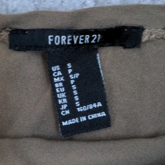 Olive green t-shirt - Picture 2 of 2